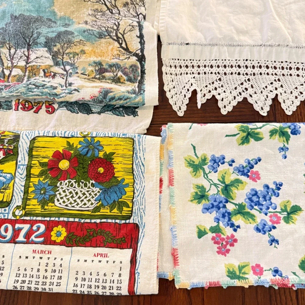 Vintage 1970s Linen Calendar Towels Lace Runner Floral Cloth Bundle 4pc